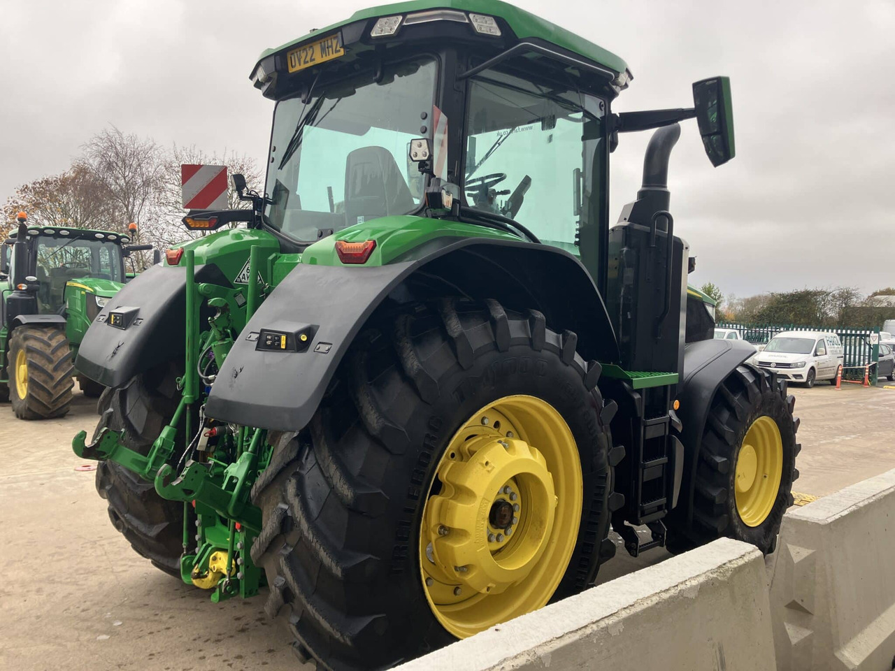 John Deere 7R 310 - Трактор: фото 5 John Deere 7R 310 - Трактор: фото 5