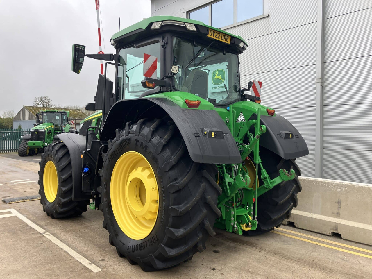 John Deere 7R 310 - Трактор: фото 3 John Deere 7R 310 - Трактор: фото 3