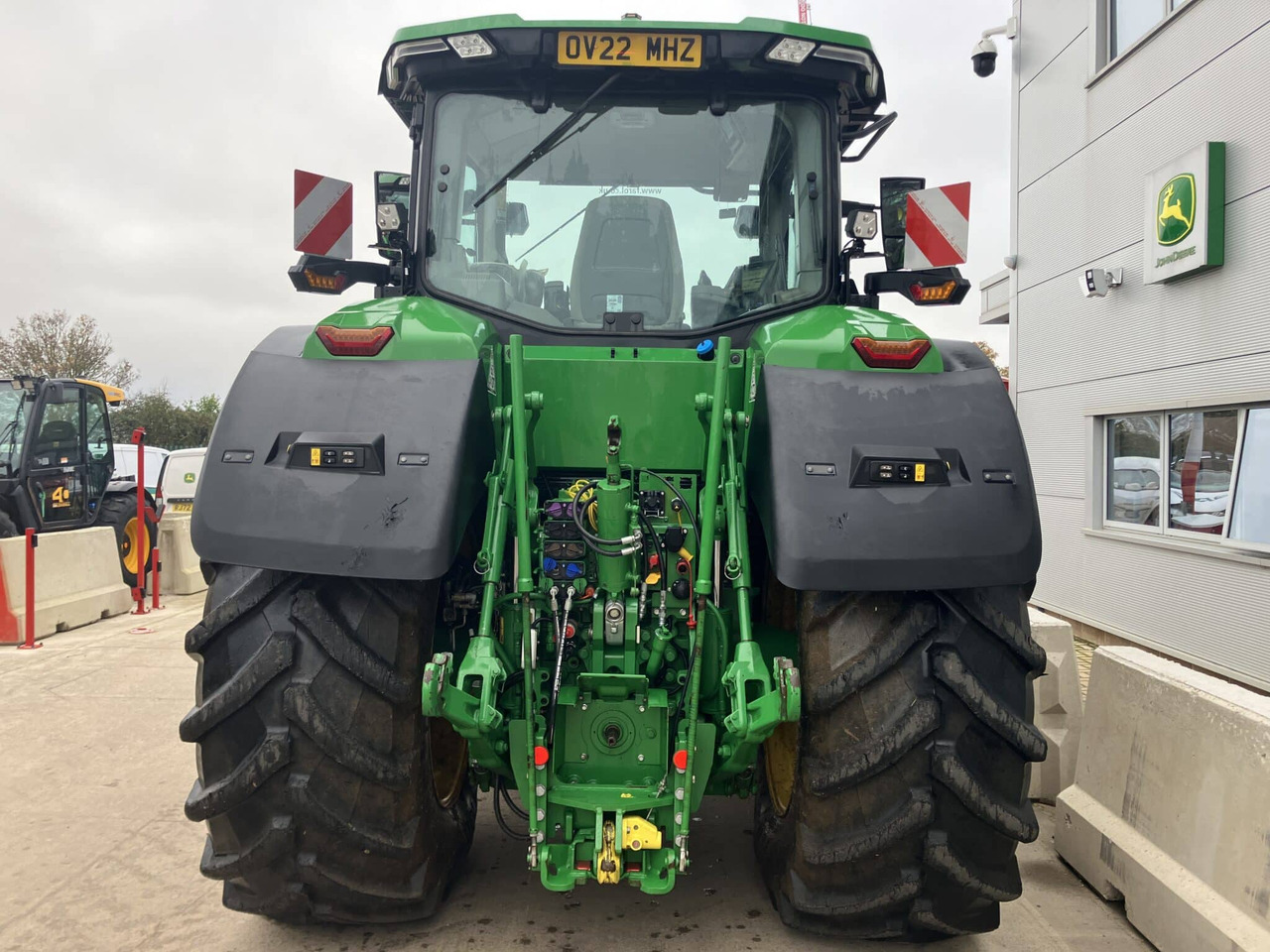 John Deere 7R 310 - Трактор: фото 4 John Deere 7R 310 - Трактор: фото 4