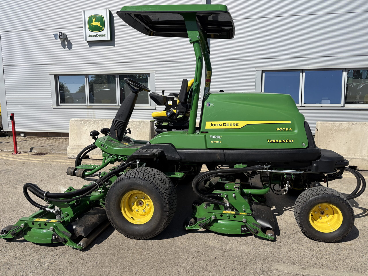 John Deere 9009A Terraincut - Газонокосилка: фото 1 John Deere 9009A Terraincut - Газонокосилка: фото 1