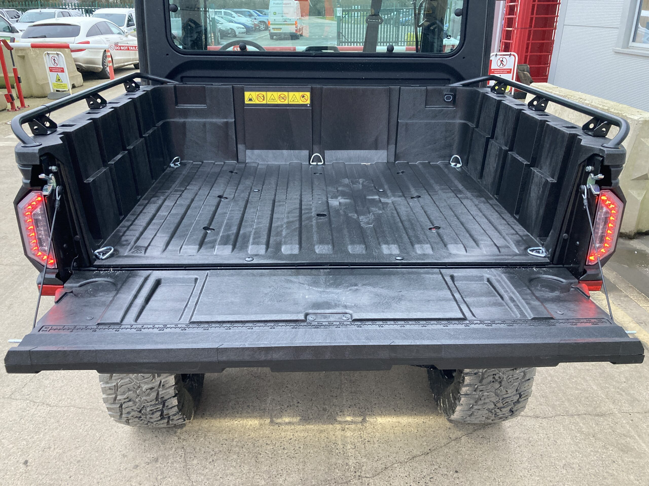Квадроцикл John Deere XUV875M Gator: фото 10
