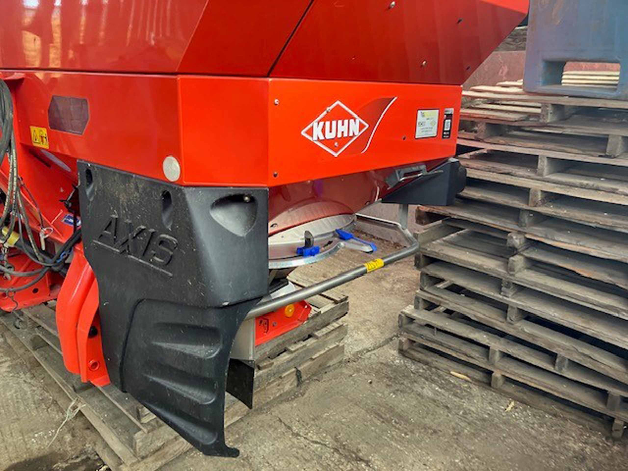 Kuhn Axis 30.2D - Разбрасыватель удобрений: фото 3 Kuhn Axis 30.2D - Разбрасыватель удобрений: фото 3