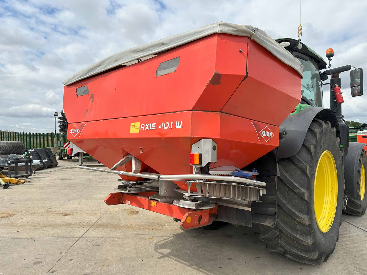 Kuhn Axis 40.1W - Разбрасыватель удобрений: фото 5 Kuhn Axis 40.1W - Разбрасыватель удобрений: фото 5