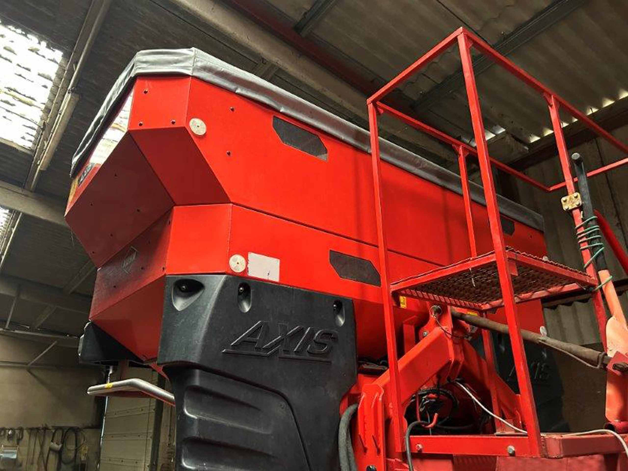 Kuhn Axis 40.2 H-EMC-W - Разбрасыватель удобрений: фото 4 Kuhn Axis 40.2 H-EMC-W - Разбрасыватель удобрений: фото 4