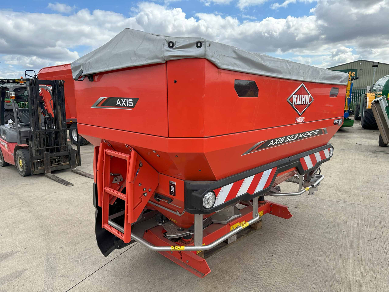 Kuhn Axis 50.2 M-EMC-W - Разбрасыватель удобрений: фото 5 Kuhn Axis 50.2 M-EMC-W - Разбрасыватель удобрений: фото 5