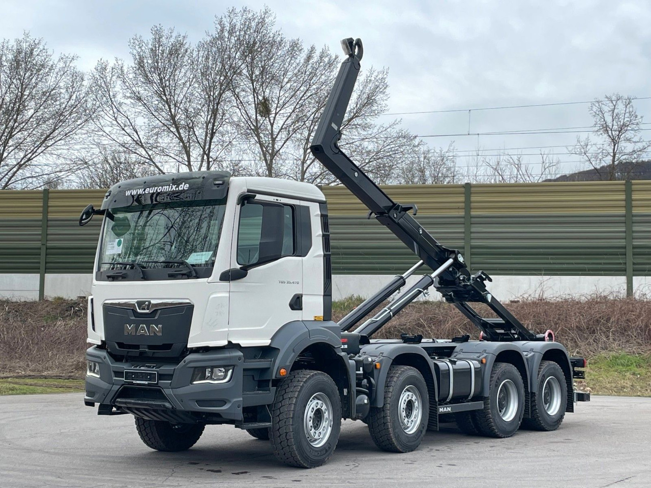 MAN TGS 35.480 8x4 Euro6e Hiab MultLift Abrollkipper - Крюковой мультилифт, Автоманипулятор: фото 3 MAN TGS 35.480 8x4 Euro6e Hiab MultLift Abrollkipper - Крюковой мультилифт, Автоманипулятор: фото 3