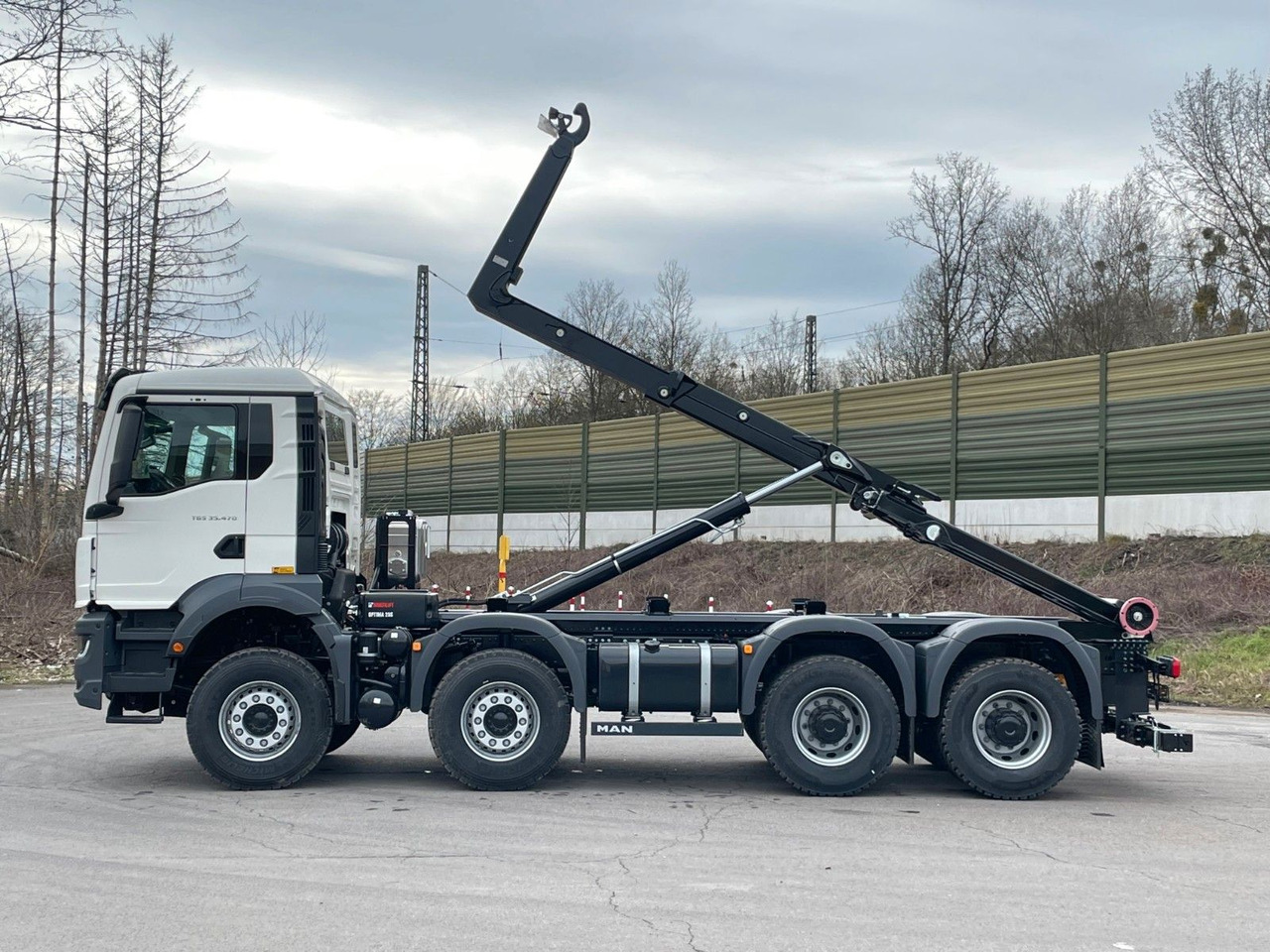 MAN TGS 35.480 8x4 Euro6e Hiab MultLift Abrollkipper - Крюковой мультилифт, Автоманипулятор: фото 4 MAN TGS 35.480 8x4 Euro6e Hiab MultLift Abrollkipper - Крюковой мультилифт, Автоманипулятор: фото 4