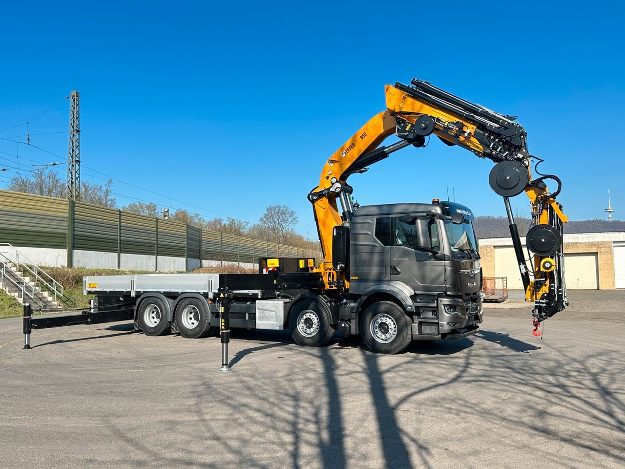 MAN TGS 35.520 8X4 TG 3 EFFER 955-8s +Jib 6sAUTOKRAN - Грузовик бортовой/ Платформа, Автоманипулятор: фото 1 MAN TGS 35.520 8X4 TG 3 EFFER 955-8s +Jib 6sAUTOKRAN - Грузовик бортовой/ Платформа, Автоманипулятор: фото 1