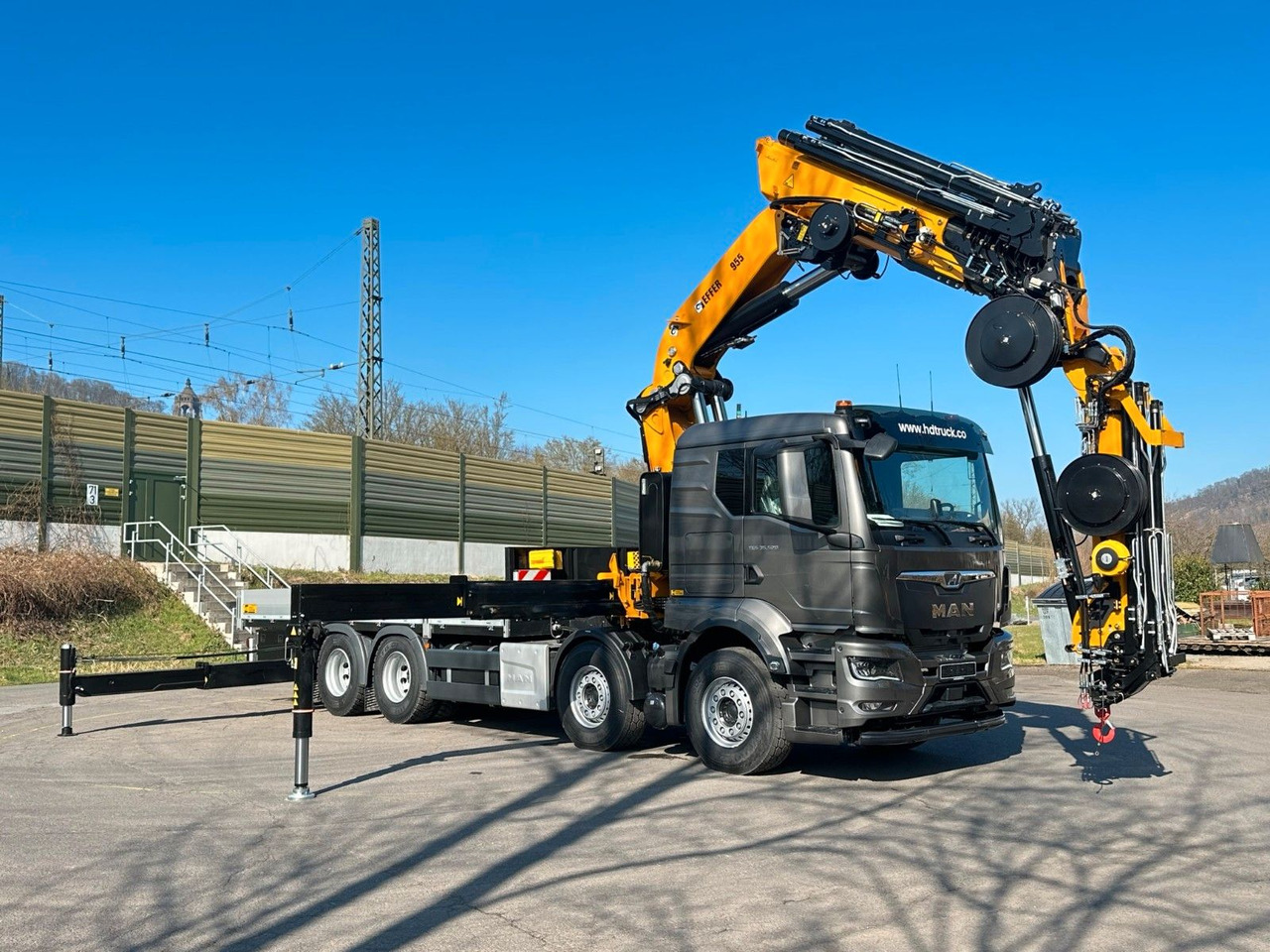 MAN TGS 35.520 8X4 TG 3 EFFER 955-8s +Jib 6sAUTOKRAN - Грузовик бортовой/ Платформа, Автоманипулятор: фото 2 MAN TGS 35.520 8X4 TG 3 EFFER 955-8s +Jib 6sAUTOKRAN - Грузовик бортовой/ Платформа, Автоманипулятор: фото 2