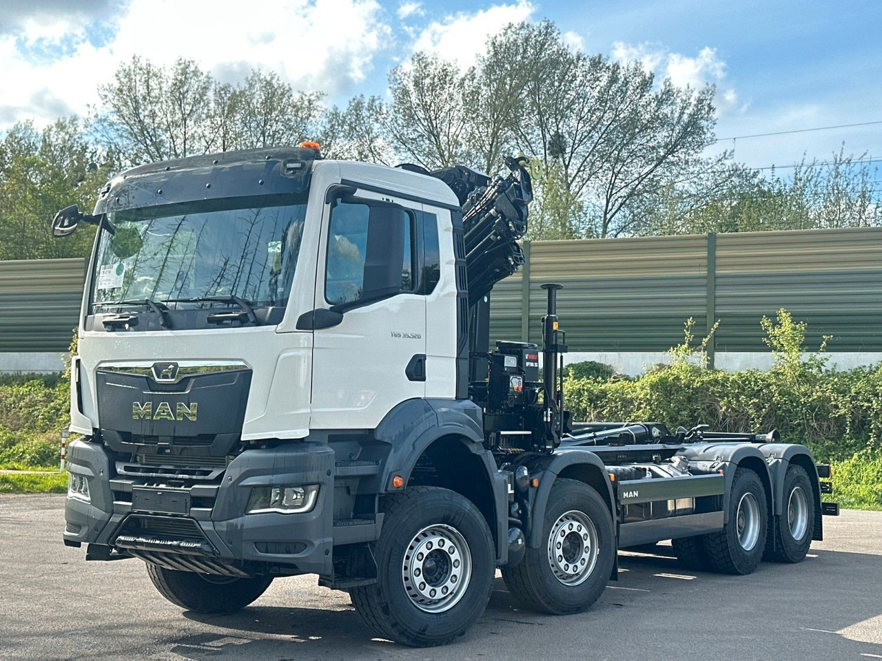 MAN TGS 35.520 8x4 Abrollkipper + Kran HIAB 228-6 - Крюковой мультилифт, Автоманипулятор: фото 3 MAN TGS 35.520 8x4 Abrollkipper + Kran HIAB 228-6 - Крюковой мультилифт, Автоманипулятор: фото 3