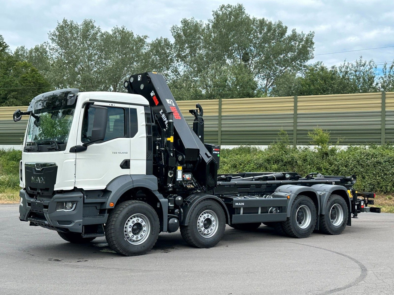 MAN TGS 35.520 8x4 Abrollkipper + Kran HIAB 658E6 - Крюковой мультилифт, Автоманипулятор: фото 3 MAN TGS 35.520 8x4 Abrollkipper + Kran HIAB 658E6 - Крюковой мультилифт, Автоманипулятор: фото 3