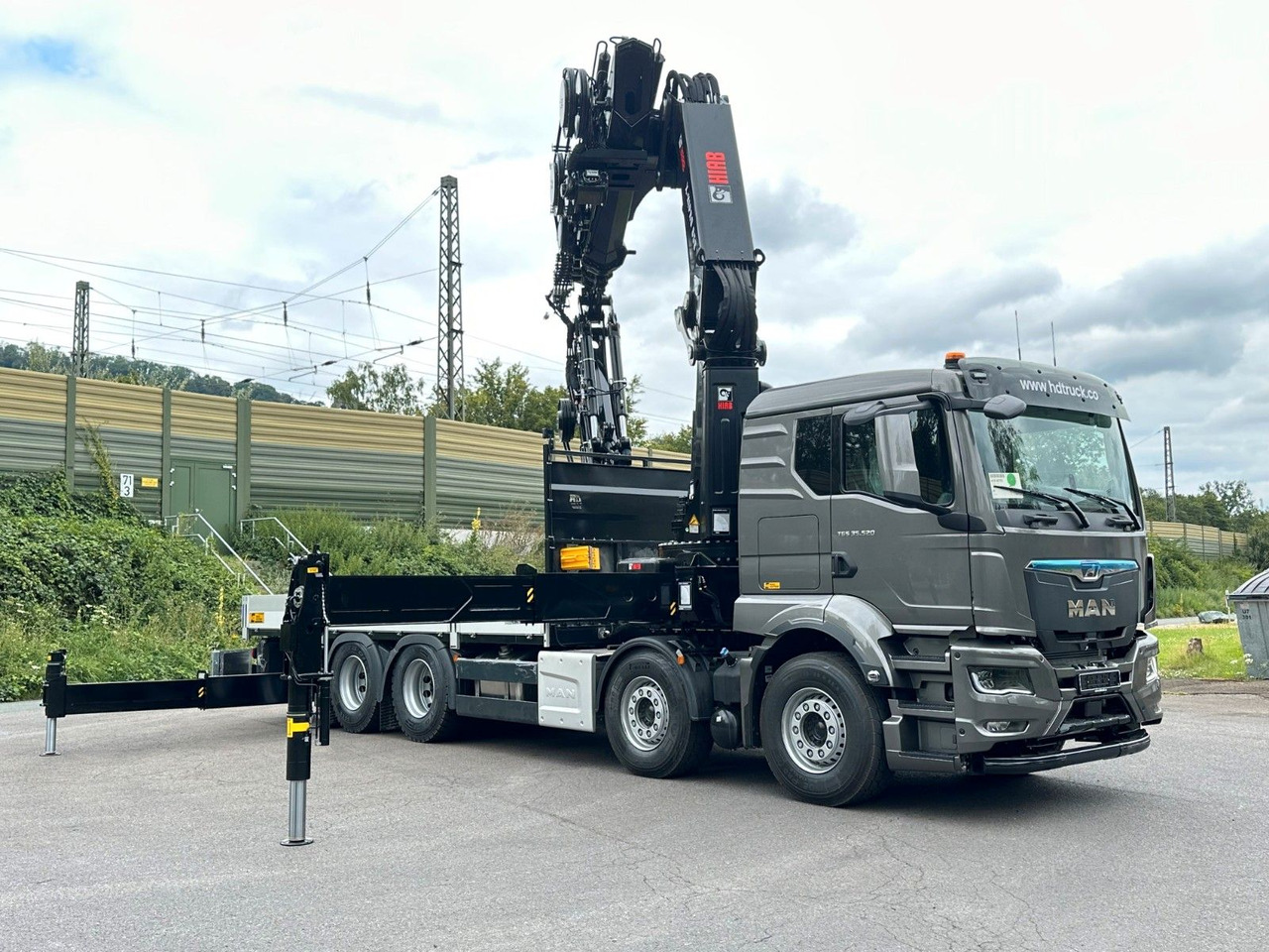 MAN TGS 35.520 8x4 BL HIAB X-HiPro858E-8 & Jib150x-6 - Грузовик бортовой/ Платформа, Автоманипулятор: фото 2 MAN TGS 35.520 8x4 BL HIAB X-HiPro858E-8 & Jib150x-6 - Грузовик бортовой/ Платформа, Автоманипулятор: фото 2
