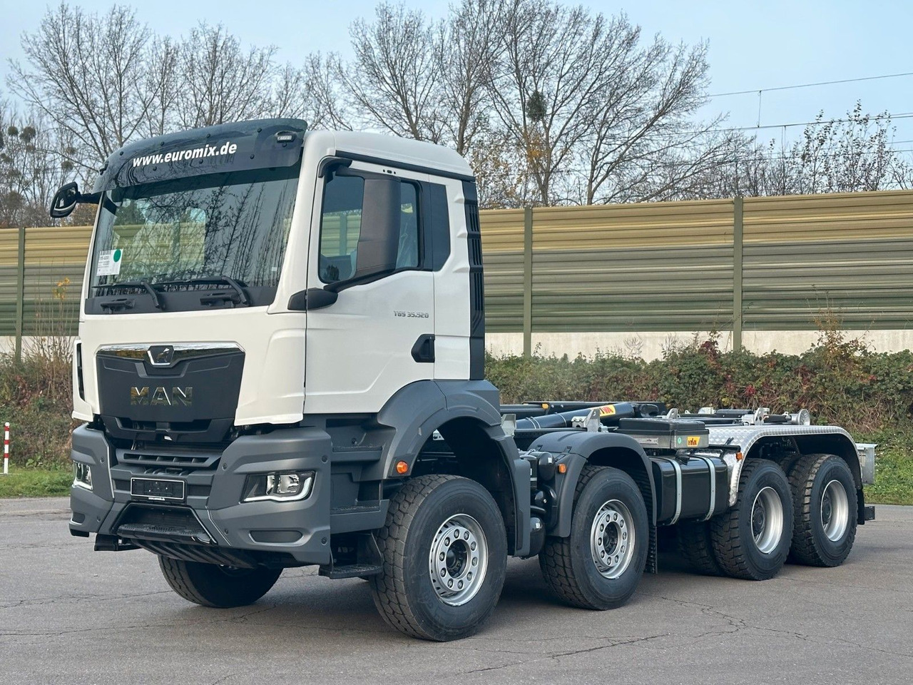 MAN TGS 35.520 8x4 Euro6e Hyva 26-55 Abrollkipper - Крюковой мультилифт: фото 2 MAN TGS 35.520 8x4 Euro6e Hyva 26-55 Abrollkipper - Крюковой мультилифт: фото 2