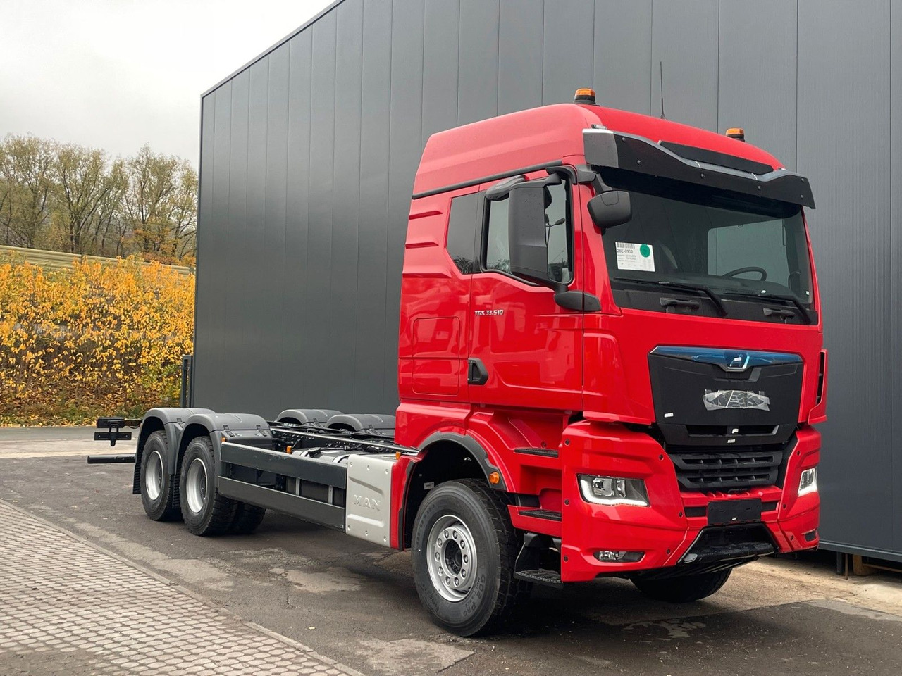 MAN TGX 33.510 6X4 BL - Грузовик-шасси: фото 1 MAN TGX 33.510 6X4 BL - Грузовик-шасси: фото 1