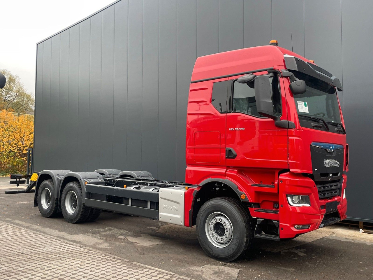 MAN TGX 33.510 6X4 BL - Грузовик-шасси: фото 2 MAN TGX 33.510 6X4 BL - Грузовик-шасси: фото 2