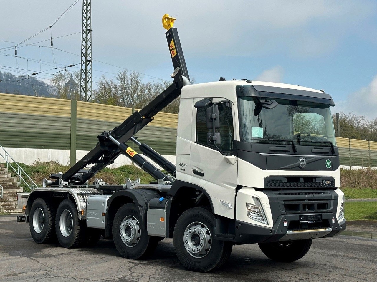Volvo FMX 460 8x4 Hiab MultLift Abrollkipper Euro6e - Крюковой мультилифт, Автоманипулятор: фото 1 Volvo FMX 460 8x4 Hiab MultLift Abrollkipper Euro6e - Крюковой мультилифт, Автоманипулятор: фото 1