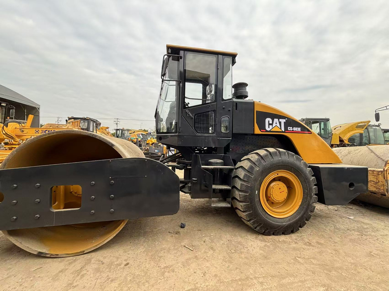 CATERPILLAR CS683E - Каток: фото 4 CATERPILLAR CS683E - Каток: фото 4