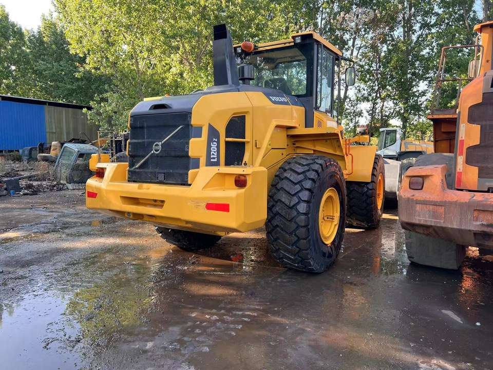 Good Condition Used L120Gz Wheel Loader VOLVO Used VOLVO L120G Loader Used Wheel Loader for Sale - Колёсный погрузчик: фото 2 Good Condition Used L120Gz Wheel Loader VOLVO Used VOLVO L120G Loader Used Wheel Loader for Sale - Колёсный погрузчик: фото 2
