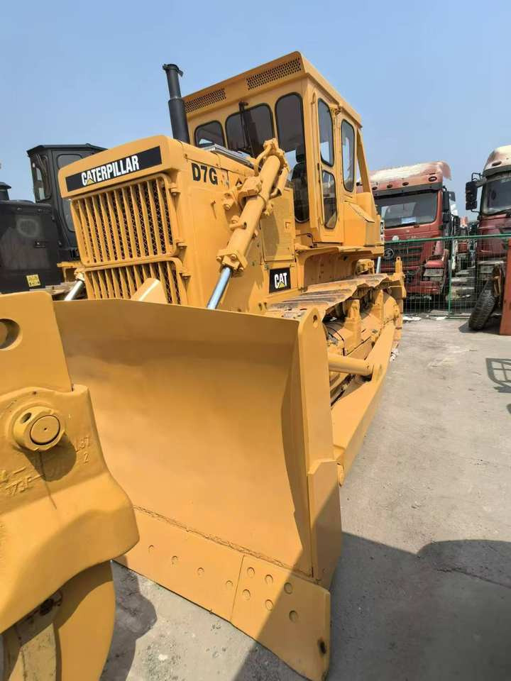 Hot Sale Used CAT Bulldozer D7G in Good Condition Second-hand Caterpillar Bulldozer D7G Construction Machinery - Бульдозер: фото 2 Hot Sale Used CAT Bulldozer D7G in Good Condition Second-hand Caterpillar Bulldozer D7G Construction Machinery - Бульдозер: фото 2