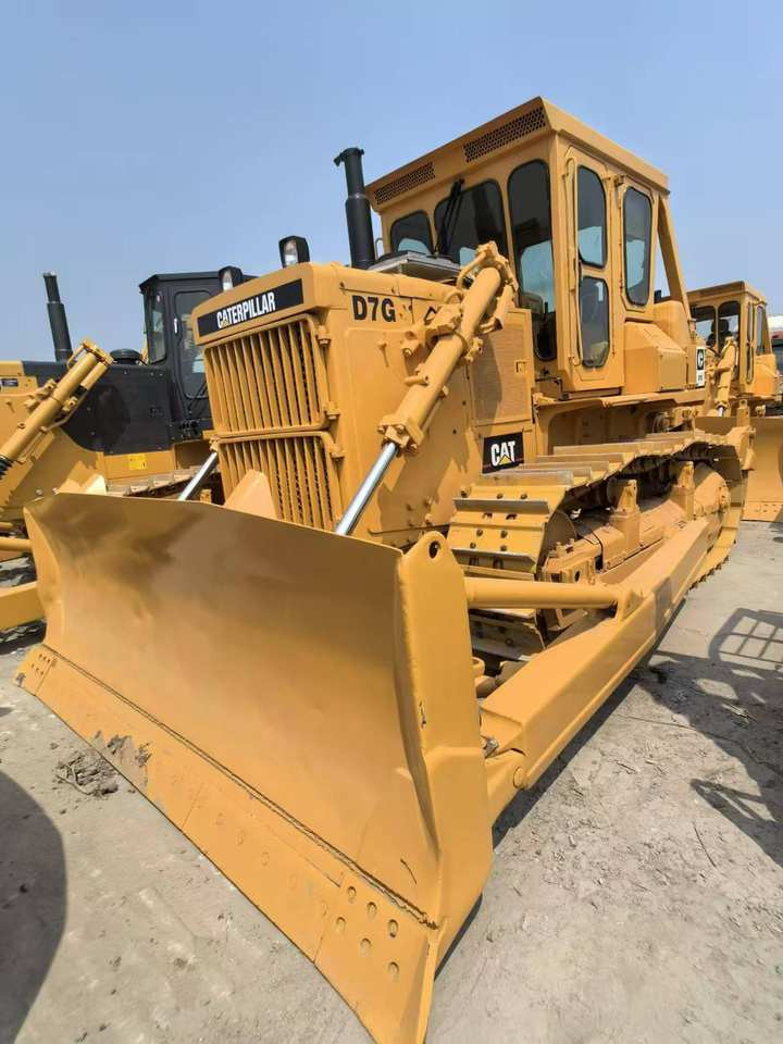 Hot Sale Used CAT Bulldozer D7G in Good Condition Second-hand Caterpillar Bulldozer D7G Construction Machinery - Бульдозер: фото 3 Hot Sale Used CAT Bulldozer D7G in Good Condition Second-hand Caterpillar Bulldozer D7G Construction Machinery - Бульдозер: фото 3