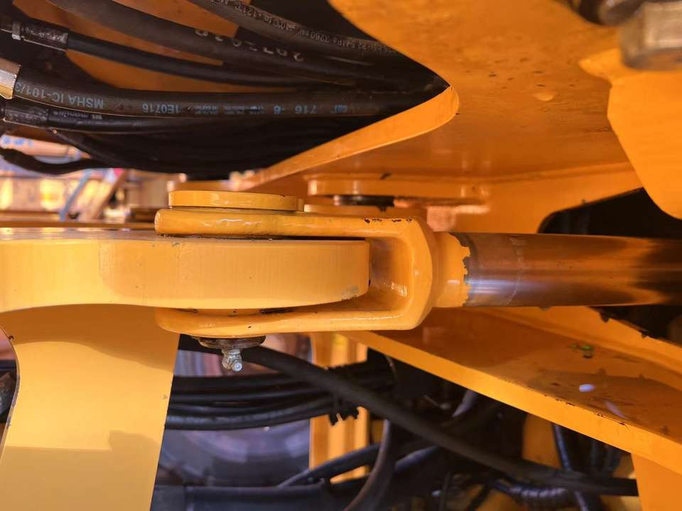 Hot Selling Used Original Sweden Hydraulic Volvo L120GZ Wheel Loader Second Hand Loader Volvo L220G in Good Condition for Sale - Колёсный погрузчик: фото 3 Hot Selling Used Original Sweden Hydraulic Volvo L120GZ Wheel Loader Second Hand Loader Volvo L220G in Good Condition for Sale - Колёсный погрузчик: фото 3