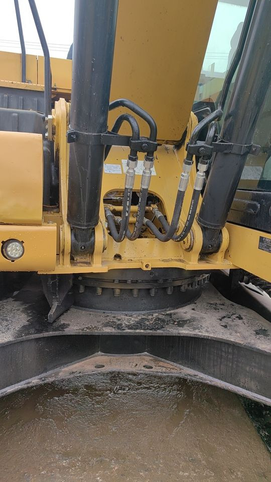 Used Caterpillar 320gc Excavator 20 Tons Capacity CAT 320 320GC 320GX 320NG 323 325 326 329 330 Engine Motor Pump Bearing Sale - Гусеничный экскаватор: фото 4 Used Caterpillar 320gc Excavator 20 Tons Capacity CAT 320 320GC 320GX 320NG 323 325 326 329 330 Engine Motor Pump Bearing Sale - Гусеничный экскаватор: фото 4