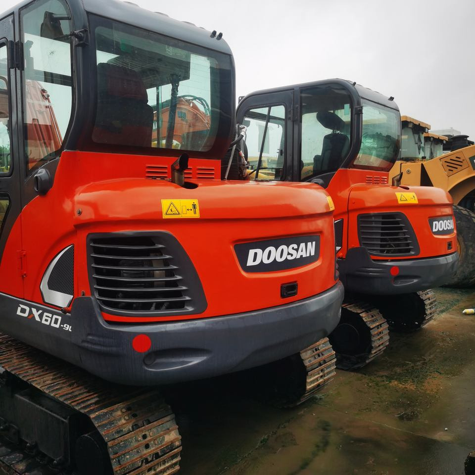 Used Original Japan Mini Shanghai Excavator Doosan DX60 Excavator 95% New Low Price High Quality Selling Doosan DX-60 Doosan 60 - Мини-экскаватор: фото 4 Used Original Japan Mini Shanghai Excavator Doosan DX60 Excavator 95% New Low Price High Quality Selling Doosan DX-60 Doosan 60 - Мини-экскаватор: фото 4