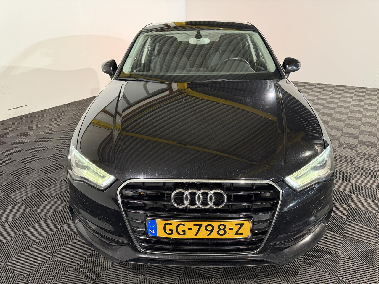 Audi | A3 Limousine | 1.6 TDI Ambition Pro Line Plus | 2014 | 271.612 km | GG798Z | Onlogisch - Седан: фото 5 Audi | A3 Limousine | 1.6 TDI Ambition Pro Line Plus | 2014 | 271.612 km | GG798Z | Onlogisch - Седан: фото 5