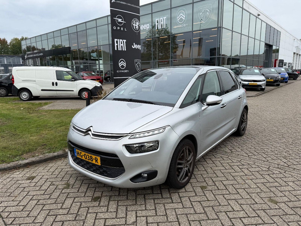Citroen C4 Picasso 1.6 THP Exclusive | 2015 | 101.255 km | HG038R | NAP: Geen oordeel - Легковой автомобиль: фото 1 Citroen C4 Picasso 1.6 THP Exclusive | 2015 | 101.255 km | HG038R | NAP: Geen oordeel - Легковой автомобиль: фото 1