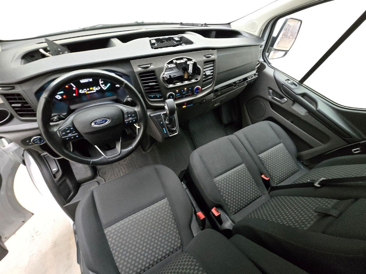 Ford Transit Custom 300 2.0 TDCI L1H1 Trend | 2018 | 154.249 km | Automaat | VDF69T | NAP: Geen oordeel - Другая техника: фото 5 Ford Transit Custom 300 2.0 TDCI L1H1 Trend | 2018 | 154.249 km | Automaat | VDF69T | NAP: Geen oordeel - Другая техника: фото 5
