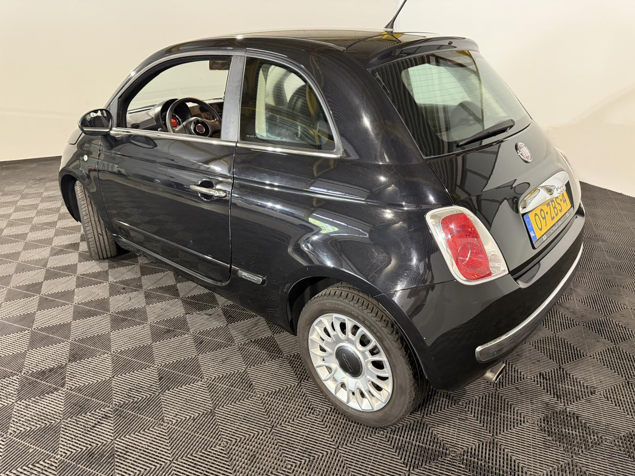 Fiat 500 0.9 TwinAir Pop | 2012 | 160.622 km | 09-ZBS-4 - Хэтчбек: фото 2 Fiat 500 0.9 TwinAir Pop | 2012 | 160.622 km | 09-ZBS-4 - Хэтчбек: фото 2