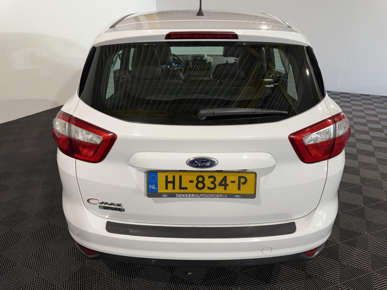 Ford C-Max 2.0 Plug-in Hybrid Titanium Plus | 2015 | 233.632 km | HL-834-P - Легковой автомобиль: фото 2 Ford C-Max 2.0 Plug-in Hybrid Titanium Plus | 2015 | 233.632 km | HL-834-P - Легковой автомобиль: фото 2