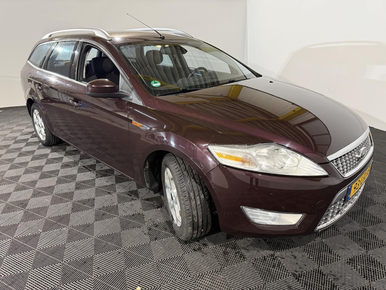 Ford | Mondeo Wagon | 2.0-16V Limited | 2010 | 193.300 km | 93LFJ8 | Logisch - Легковой автомобиль: фото 4 Ford | Mondeo Wagon | 2.0-16V Limited | 2010 | 193.300 km | 93LFJ8 | Logisch - Легковой автомобиль: фото 4