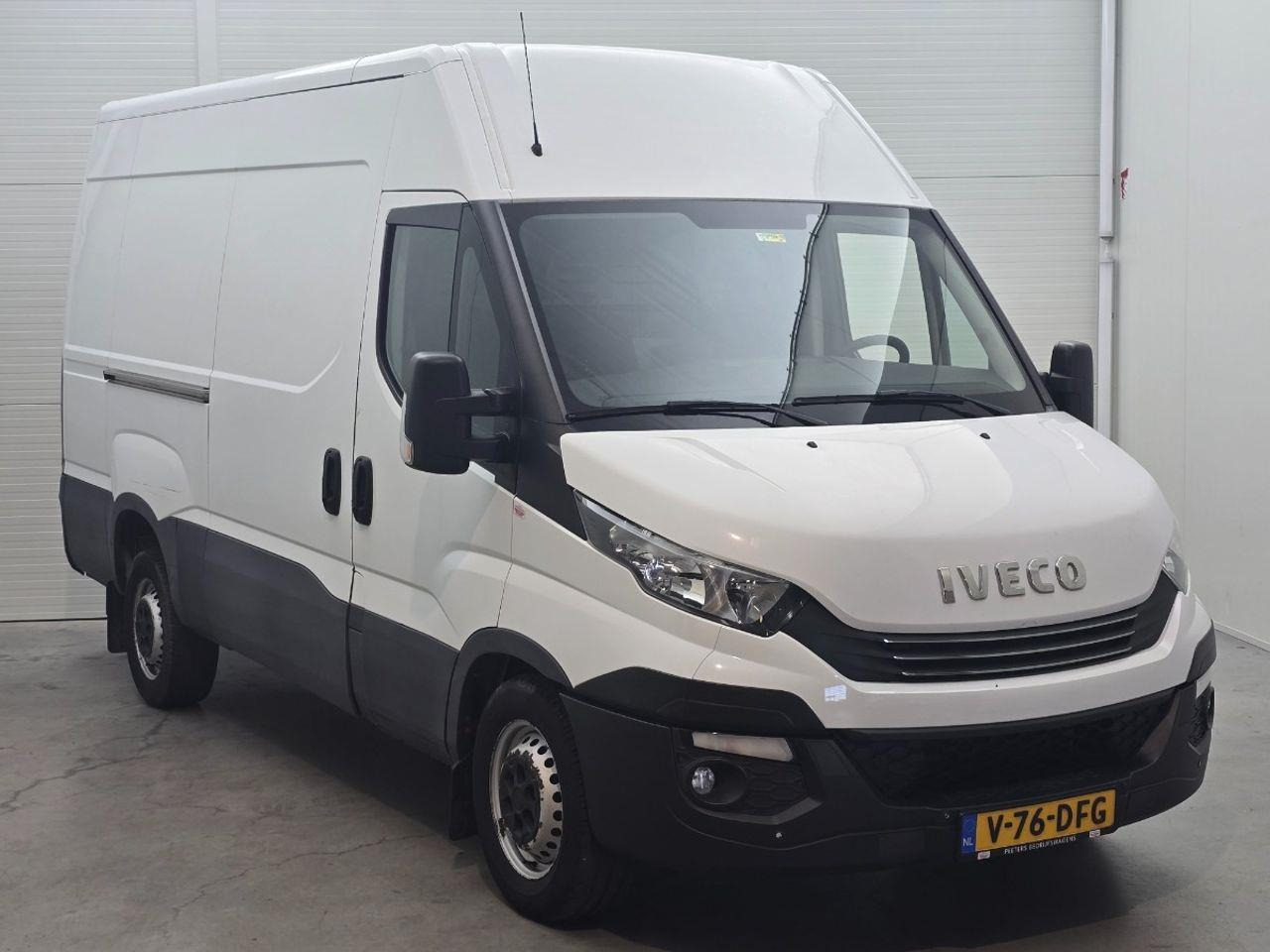 Iveco Daily 35S14V 2.3 352 H3 L | 2017 | 218.863 km | Automaat | V76DFG | NAP: Geen oordeel - Цельнометаллический фургон: фото 2 Iveco Daily 35S14V 2.3 352 H3 L | 2017 | 218.863 km | Automaat | V76DFG | NAP: Geen oordeel - Цельнометаллический фургон: фото 2