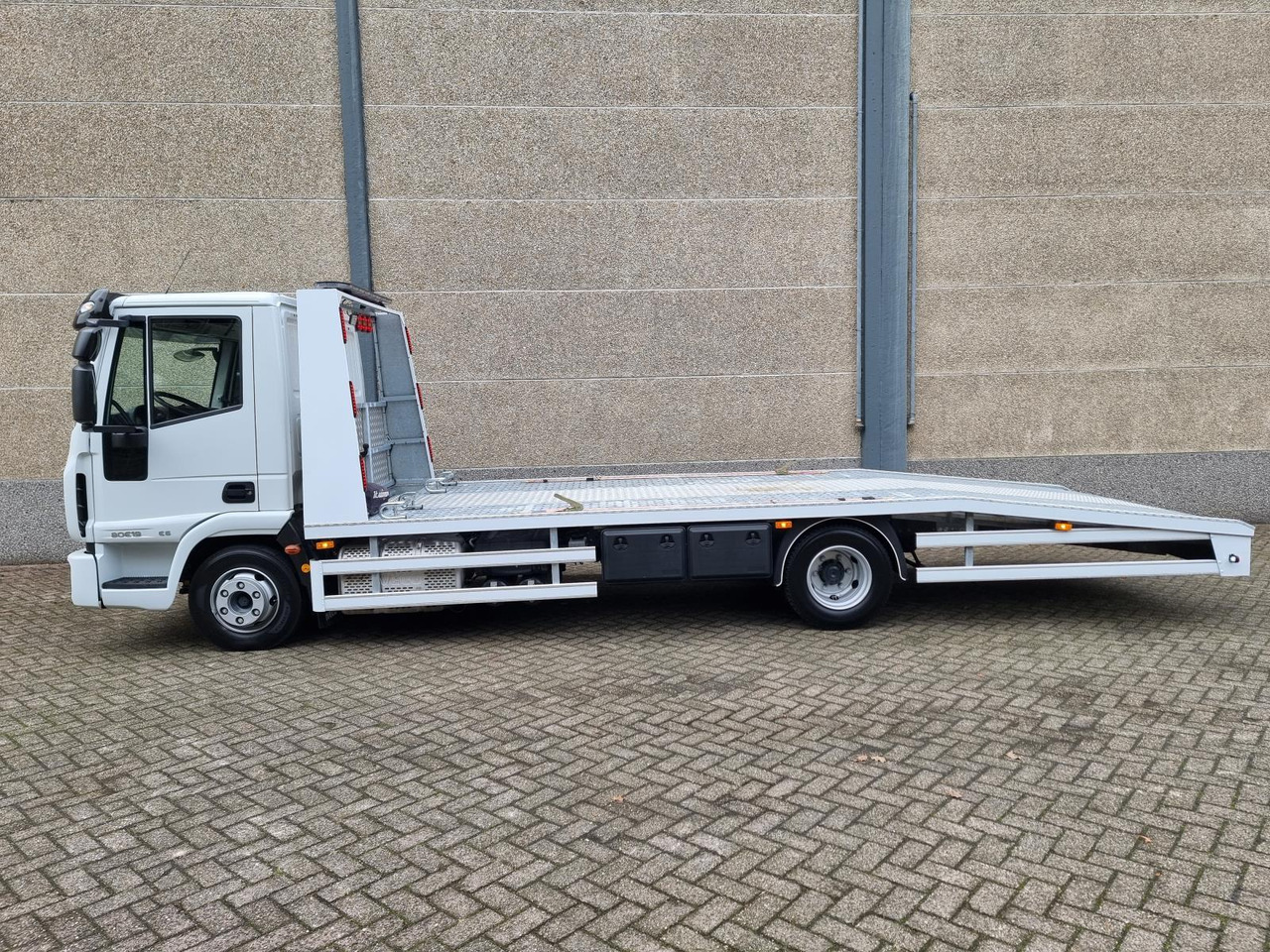 Iveco EuroCargo 80 Oprijwagen 42-BXH-4 - Автовоз: фото 4 Iveco EuroCargo 80 Oprijwagen 42-BXH-4 - Автовоз: фото 4