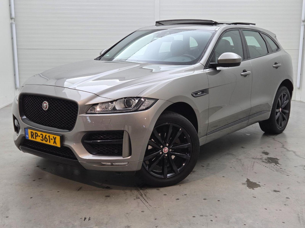 Jaguar F-PACE 2.0 Portfolio AWD 25d | 2018 | 192.306 km | Automaat | RP361X | NAP: Logisch - Внедорожник: фото 1 Jaguar F-PACE 2.0 Portfolio AWD 25d | 2018 | 192.306 km | Automaat | RP361X | NAP: Logisch - Внедорожник: фото 1