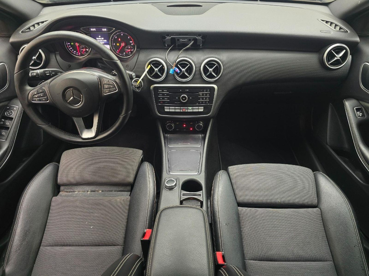 Mercedes-Benz A-klasse 180 d Lease Edition | 2016 | 231.875 km | Automaat | JT421D | NAP: Logisch - Хэтчбек: фото 5 Mercedes-Benz A-klasse 180 d Lease Edition | 2016 | 231.875 km | Automaat | JT421D | NAP: Logisch - Хэтчбек: фото 5