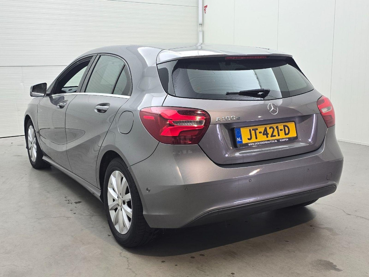 Mercedes-Benz A-klasse 180 d Lease Edition | 2016 | 231.875 km | Automaat | JT421D | NAP: Logisch - Хэтчбек: фото 3 Mercedes-Benz A-klasse 180 d Lease Edition | 2016 | 231.875 km | Automaat | JT421D | NAP: Logisch - Хэтчбек: фото 3