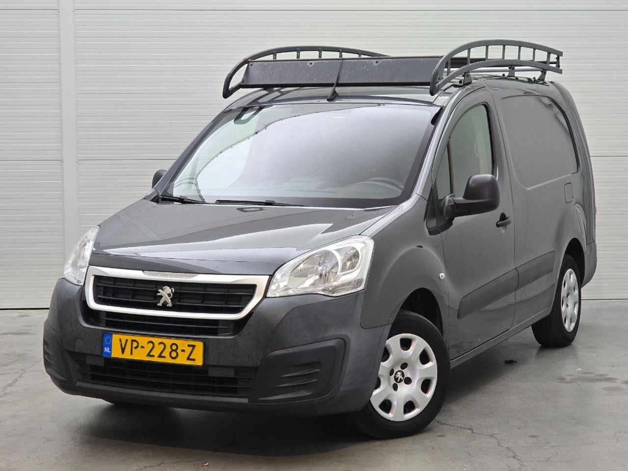 Peugeot Partner 122 1.6 HDi 90 L2 Première | 2015 | 169.353 km | VP228Z | NAP: Logisch - Легковой фургон: фото 1 Peugeot Partner 122 1.6 HDi 90 L2 Première | 2015 | 169.353 km | VP228Z | NAP: Logisch - Легковой фургон: фото 1