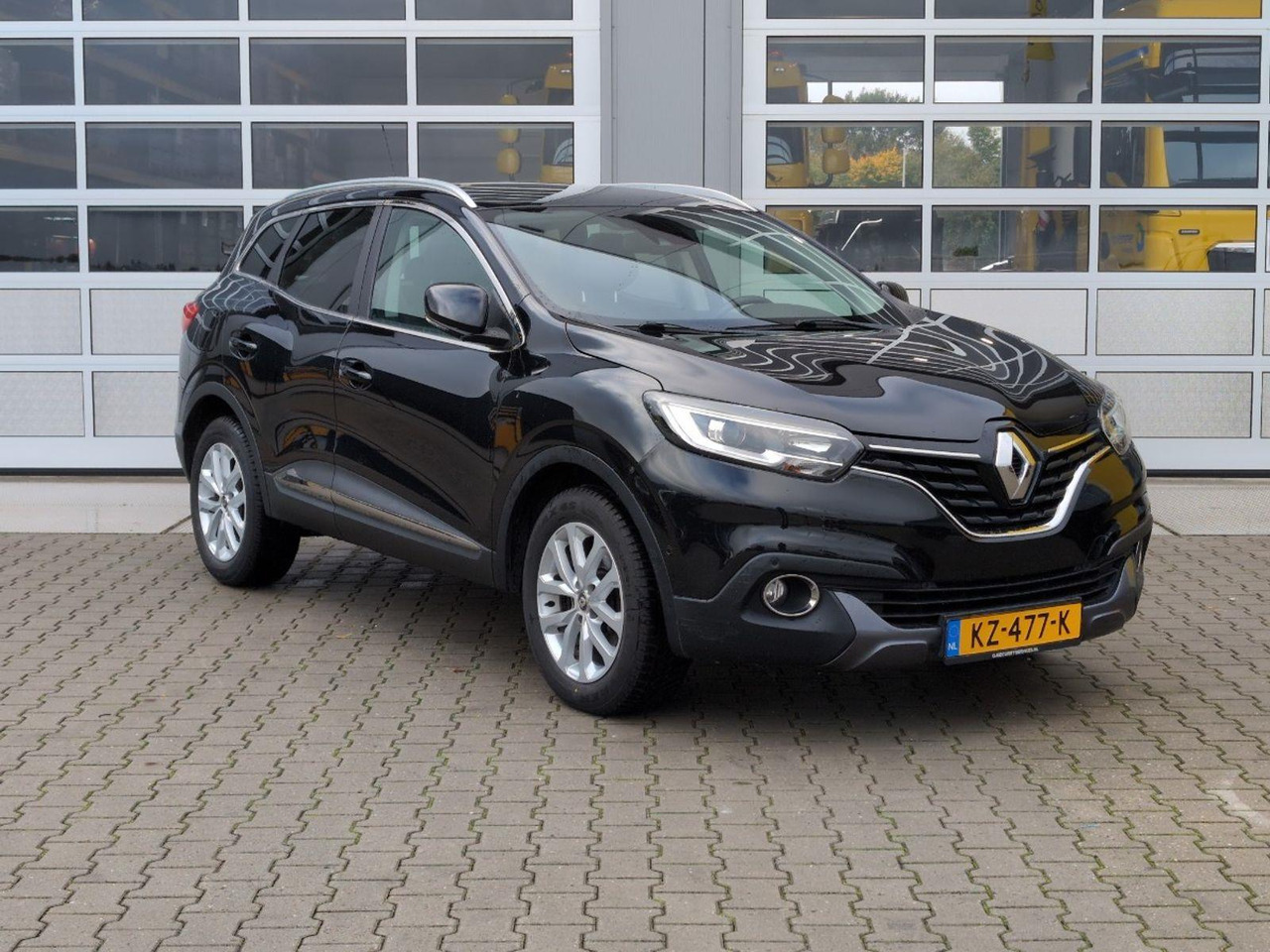 Renault Kadjar 1.2 TCe Intens | 2017 | 152.060 km | Automaat | KZ477K | NAP: Logisch - Внедорожник: фото 2 Renault Kadjar 1.2 TCe Intens | 2017 | 152.060 km | Automaat | KZ477K | NAP: Logisch - Внедорожник: фото 2