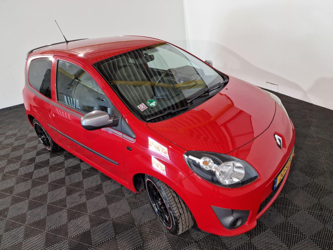 Renault Twingo 1.2-16V Collection | 2011 | 149.179 km | 20-SPX-1 - Хэтчбек: фото 5 Renault Twingo 1.2-16V Collection | 2011 | 149.179 km | 20-SPX-1 - Хэтчбек: фото 5