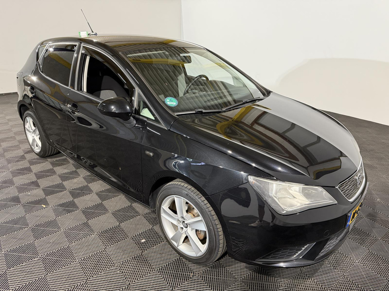 SEAT | Ibiza | 1.2 Style | 2012 | 175.317 km | N654GN | Geen oordeel - Хэтчбек: фото 4 SEAT | Ibiza | 1.2 Style | 2012 | 175.317 km | N654GN | Geen oordeel - Хэтчбек: фото 4
