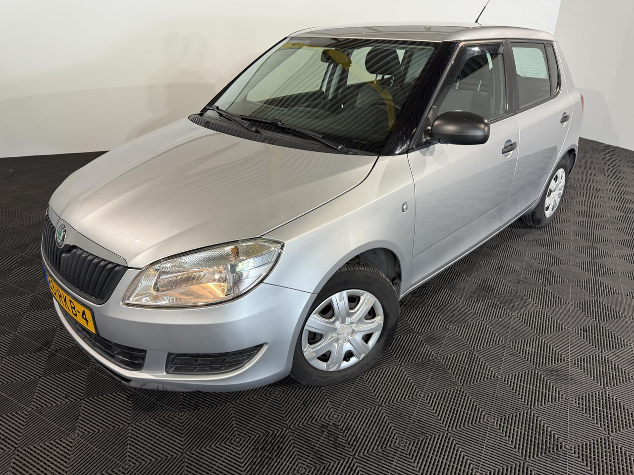 Хэтчбек Skoda Fabia 1.2-12V Go | 2011 | 195.623 km | 83-RKB-4: фото 1