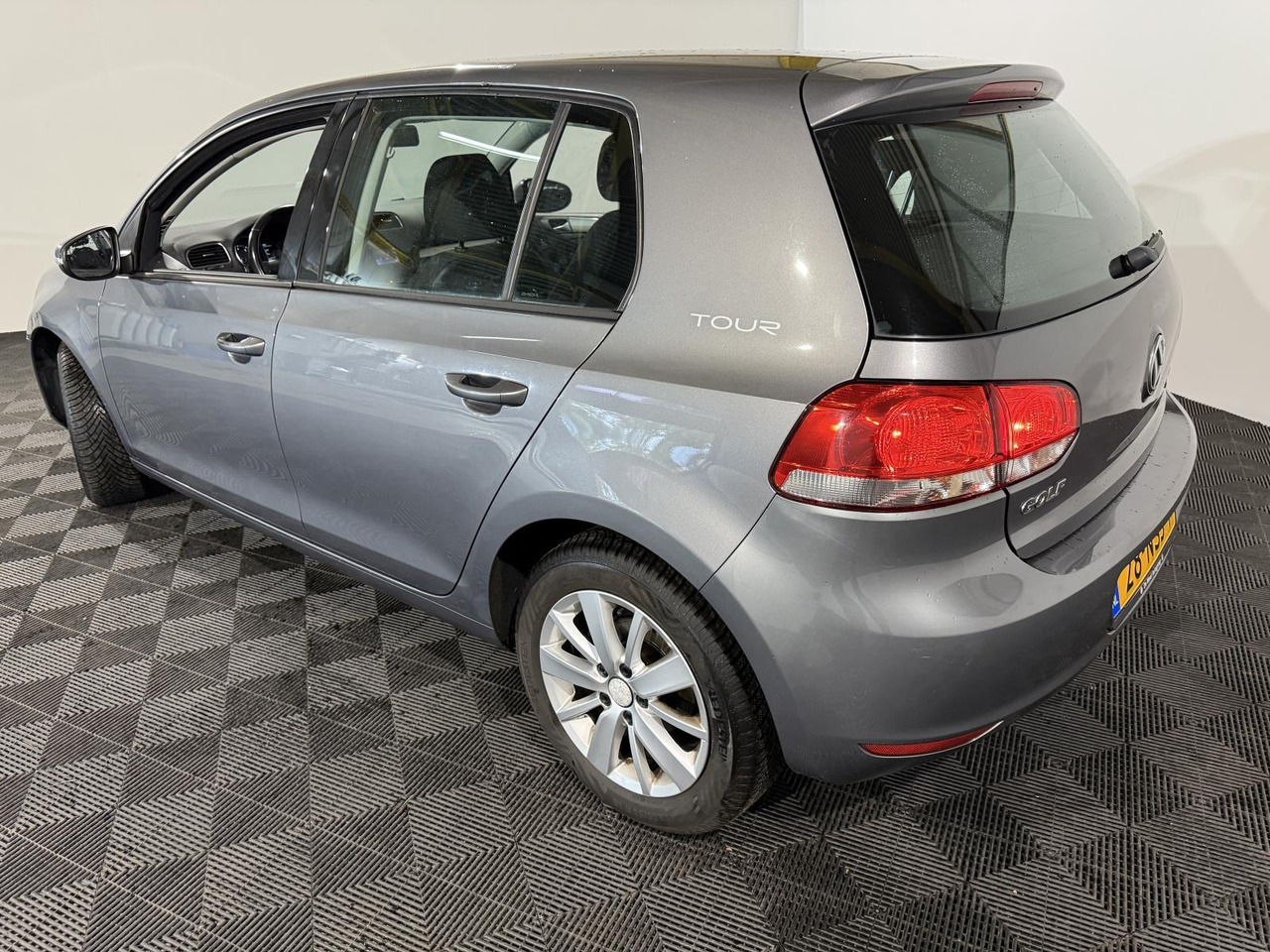 Volkswagen | Golf | 1.2 TSI Tour II BlueMotion | 2010 | 287.684 km | 28NSJ1 | Logisch - Хэтчбек: фото 5 Volkswagen | Golf | 1.2 TSI Tour II BlueMotion | 2010 | 287.684 km | 28NSJ1 | Logisch - Хэтчбек: фото 5