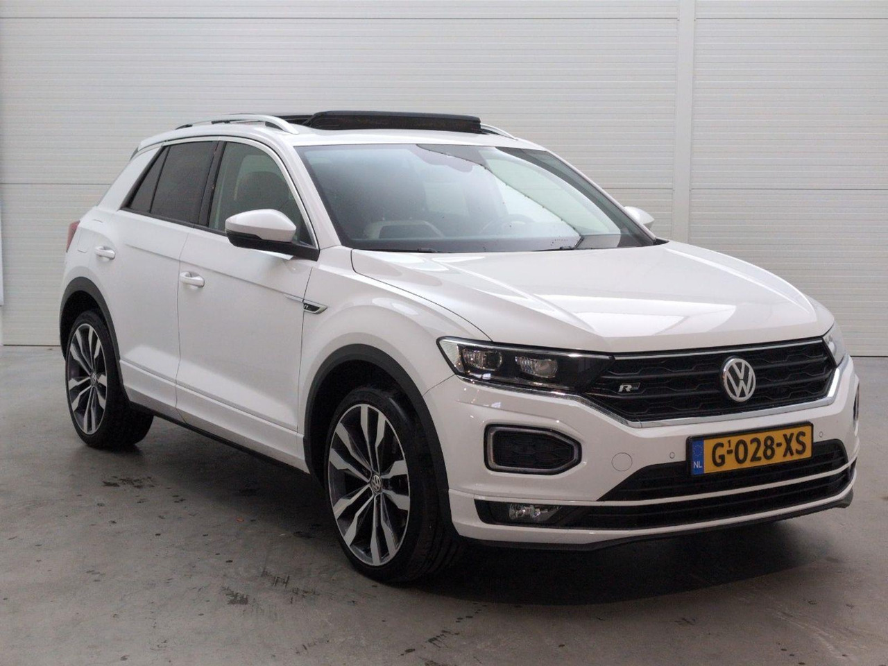 Volkswagen T-Roc 2.0 TSI 4Motion Sport Business R | 2019 | 123.691 km | Automaat | G028XS | NAP: Geen oordeel - Внедорожник: фото 2 Volkswagen T-Roc 2.0 TSI 4Motion Sport Business R | 2019 | 123.691 km | Automaat | G028XS | NAP: Geen oordeel - Внедорожник: фото 2