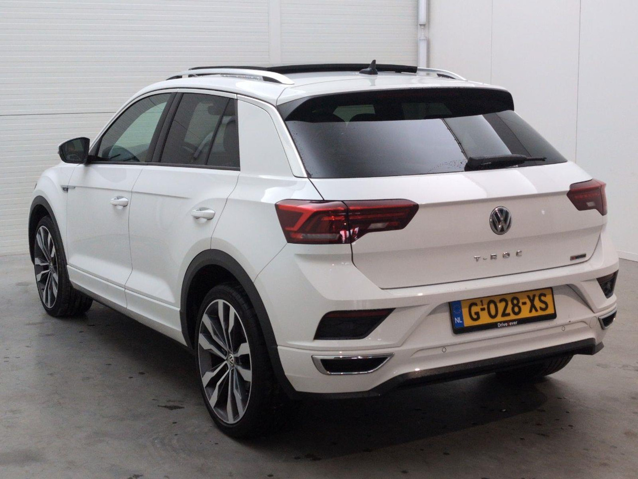 Volkswagen T-Roc 2.0 TSI 4Motion Sport Business R | 2019 | 123.691 km | Automaat | G028XS | NAP: Geen oordeel - Внедорожник: фото 3 Volkswagen T-Roc 2.0 TSI 4Motion Sport Business R | 2019 | 123.691 km | Automaat | G028XS | NAP: Geen oordeel - Внедорожник: фото 3