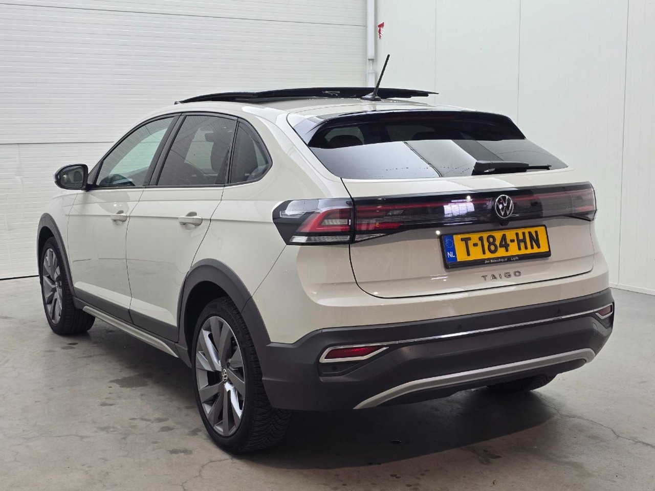 Volkswagen Taigo 1.0 TSI R - Line | 2022 | 80.273 km | Automaat | T184HN | NAP: Geen oordeel - Внедорожник: фото 3 Volkswagen Taigo 1.0 TSI R - Line | 2022 | 80.273 km | Automaat | T184HN | NAP: Geen oordeel - Внедорожник: фото 3