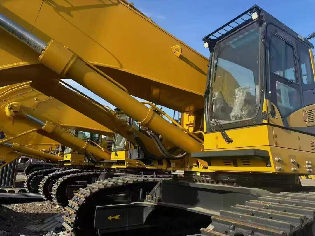 KOMATSU PC1250-11R - Гусеничный экскаватор: фото 3 KOMATSU PC1250-11R - Гусеничный экскаватор: фото 3