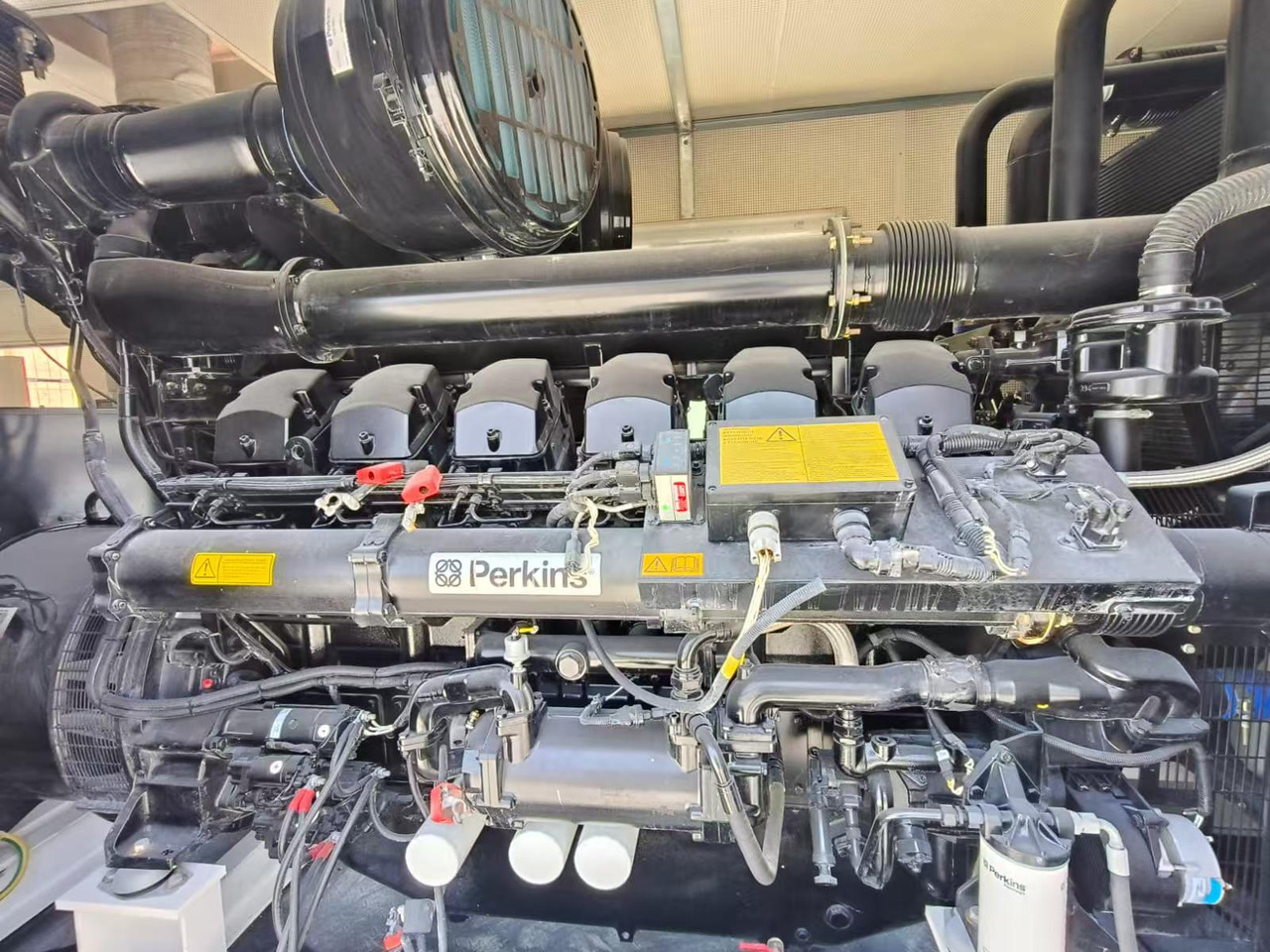 PERKINS 4016TAG2A - Электрогенератор: фото 1 PERKINS 4016TAG2A - Электрогенератор: фото 1