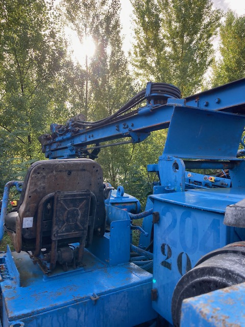 FOREUSE MONTABERT - Буровая машина: фото 2 FOREUSE MONTABERT - Буровая машина: фото 2